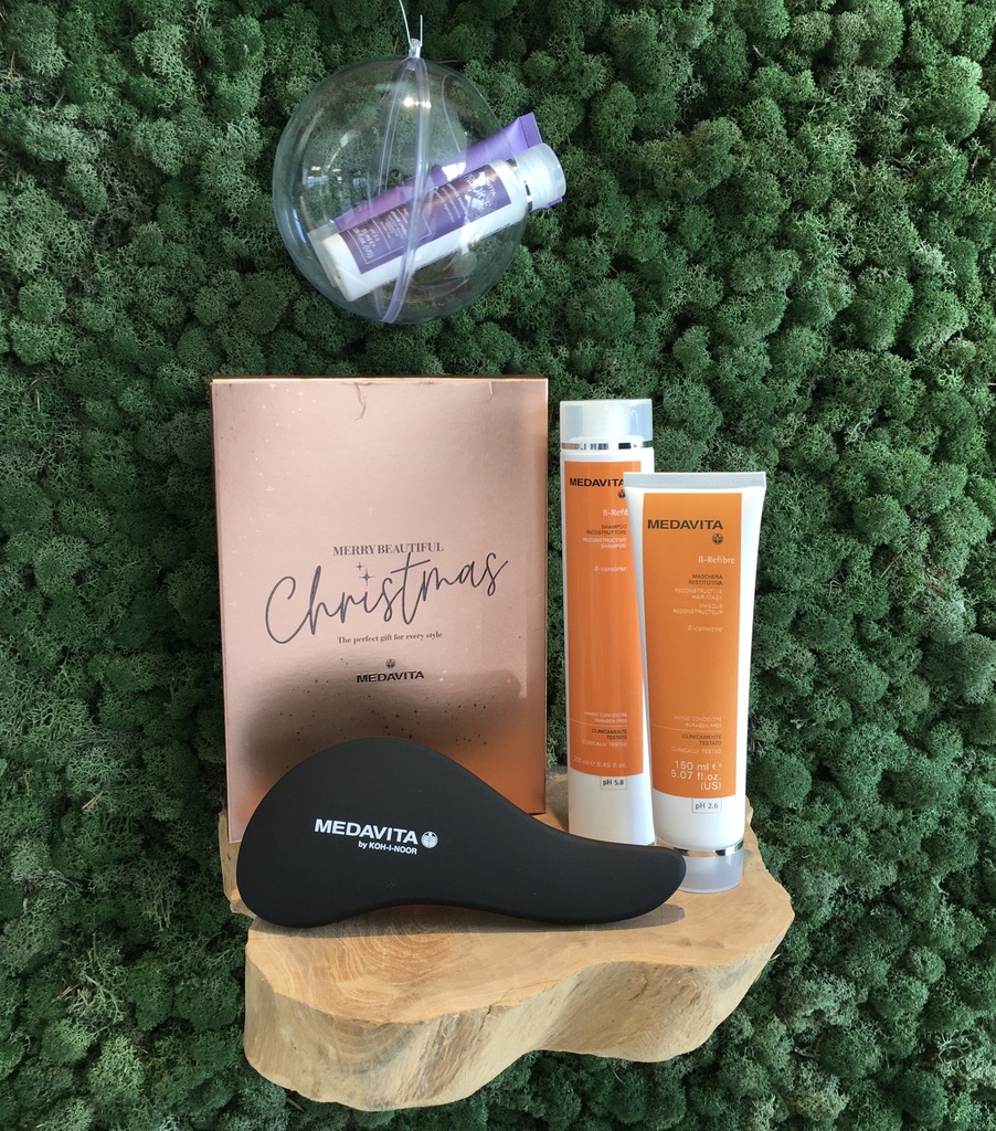 PROMO: Medavita Christmas Set: 6x Shampoo + Conditioner + Haarborstel + Eindejaarsgeschenken